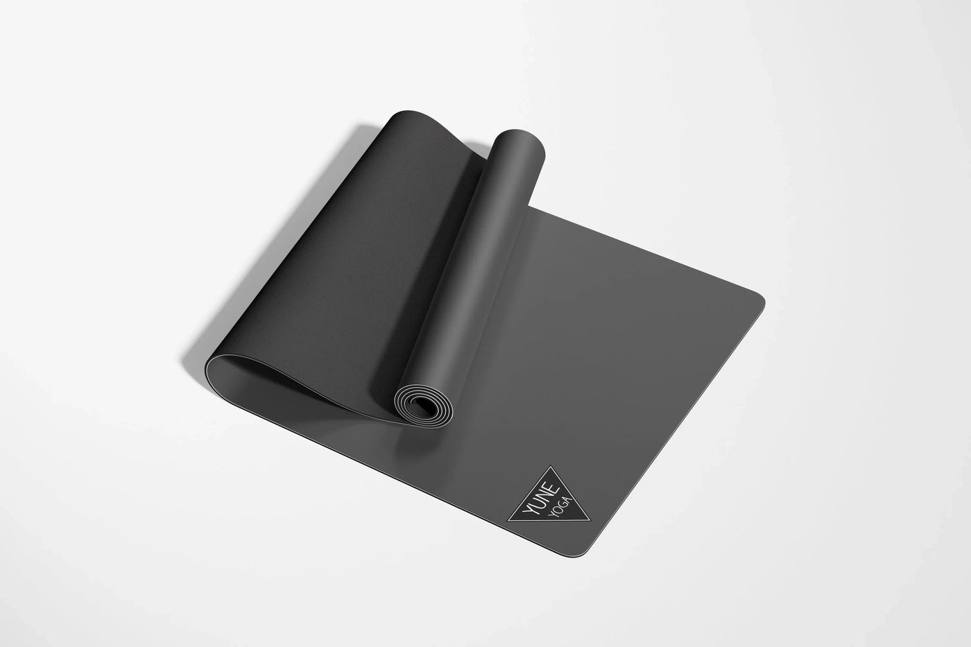 Esterilla de yoga de caucho natural Yune de 6 mm, ecológica, antideslizante y sostenible para todo tipo de prácticas.